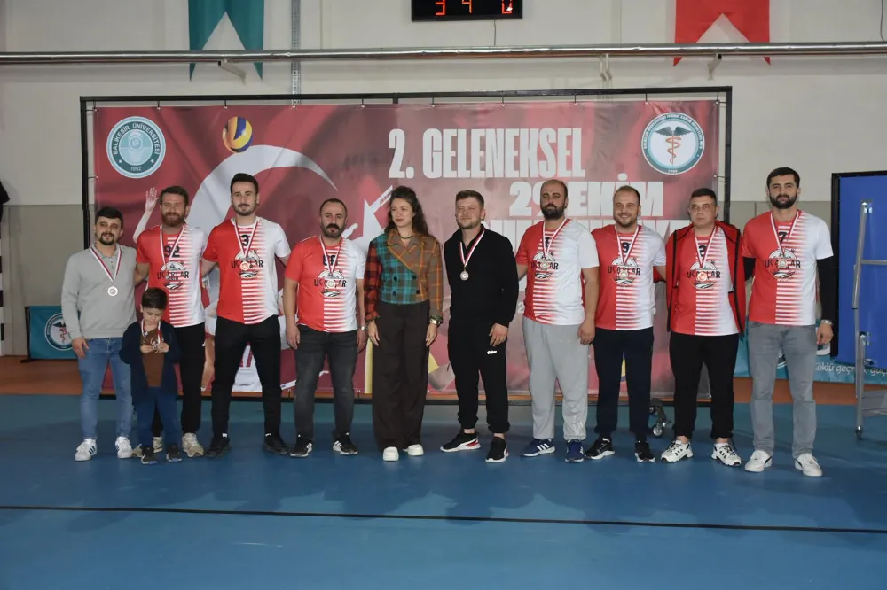 BAÜN İvrindi Sağlık Hizmetleri MYO’da 2. Geleneksel 29 Ekim Cumhuriyet Kupası Düzenlendi