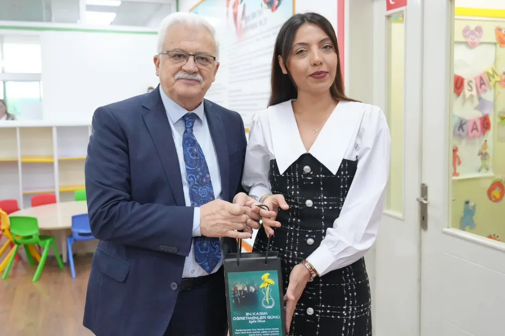 BAŞKAN DEVECİLER’DEN ÖĞRETMENLERE ANLAMLI ZİYARET