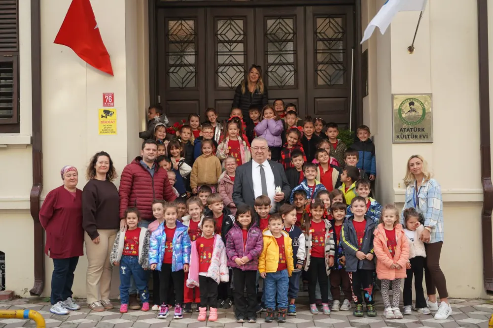 Edremit Belediyesi Atatürk Kültür Evi’ne ziyaretçi akını