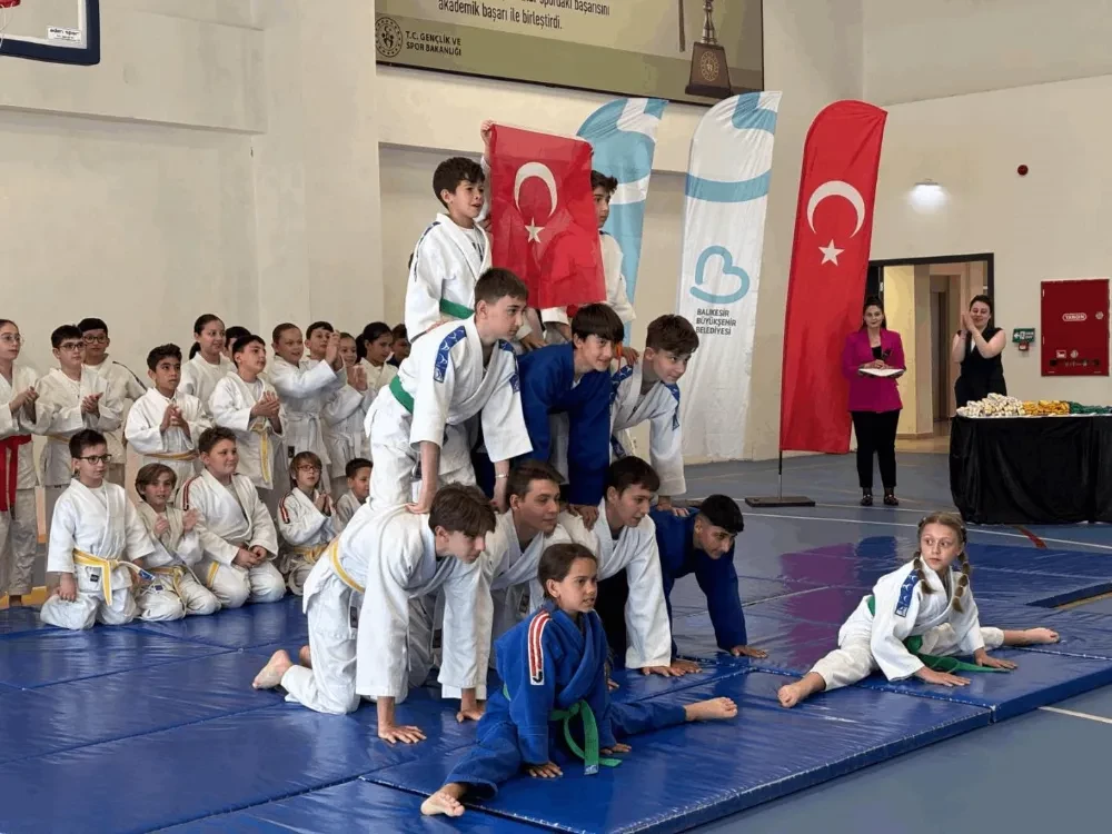 Büyükşehir’in 49 Sporcusu Judo Kuşak Sınavını Başarıyla Geçti