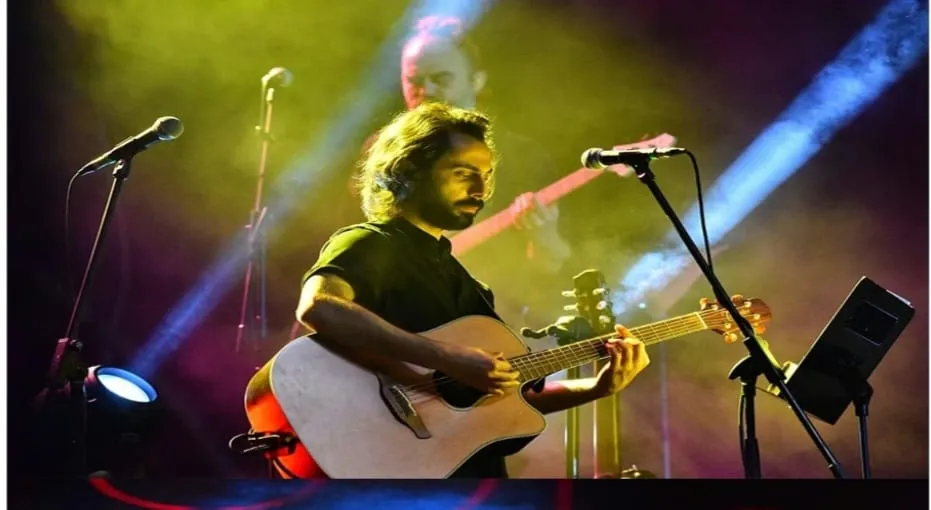 GENÇLİK MEYDANDA UMUT SAHNEDE