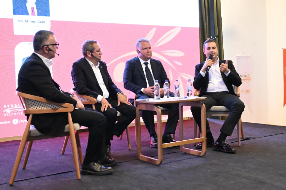 Başkan Akın ve eşi Arbil Akın, GastroFest’e katıldı