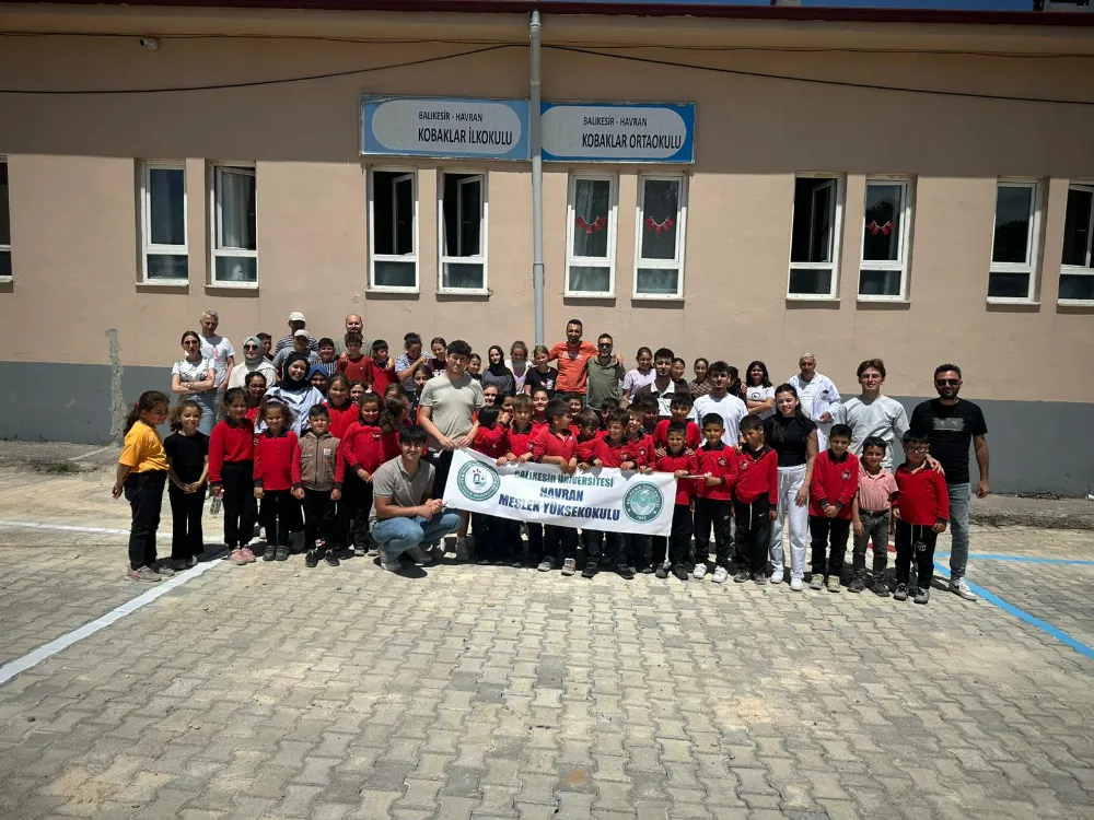  Havran MYO Öğrencilerinden Köy Okuluna 
