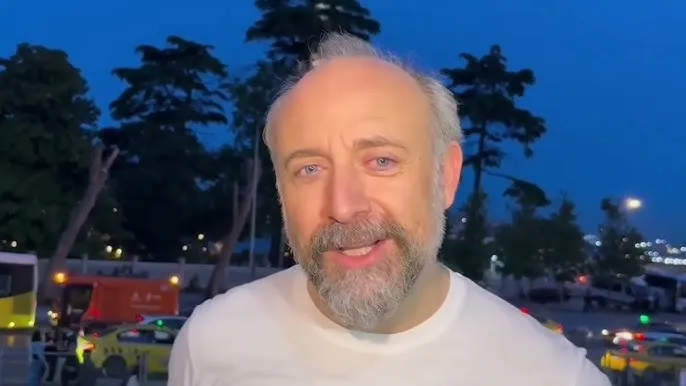 Halit Ergenç’ten Muhabire Duygusal Rica: “Ne Olur Hepsini Sil Babacığım”