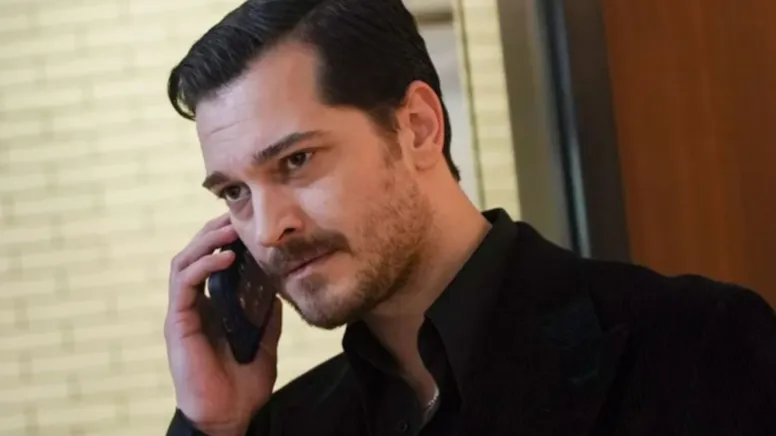 Çağatay Ulusoy’un Yeni İmajı Olay Yarattı: “Yaprak Dökümü’nün Oğuz’u Gibi!”
