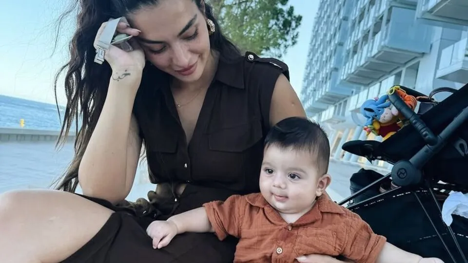 Melisa Aslı Pamuk: Oğlumla Sadece Flemenkçe ve İngilizce Konuşuyorum