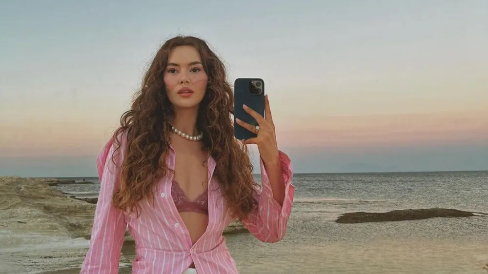 Seray Kaya “Sultana” Filminde Başrolde